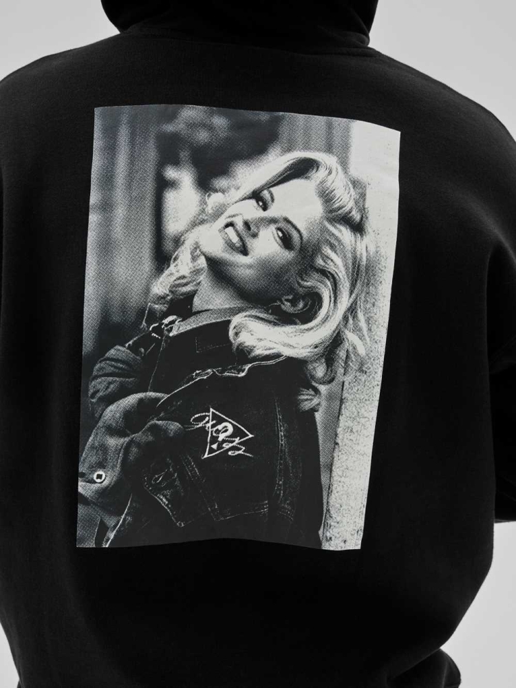 Black Men's GUESS Originals x Anna Nicole Smith Hoodies | USA16FPXHW