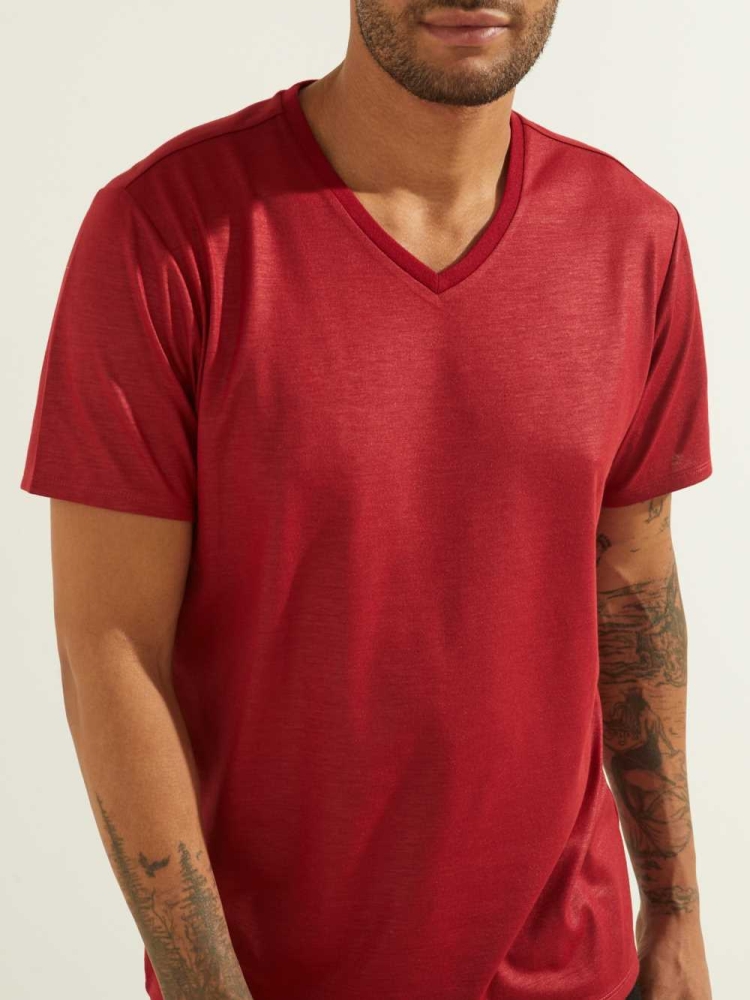 Red Men's GUESS Mason Yoke V-Neck T-Shirts | USA36DXJHI