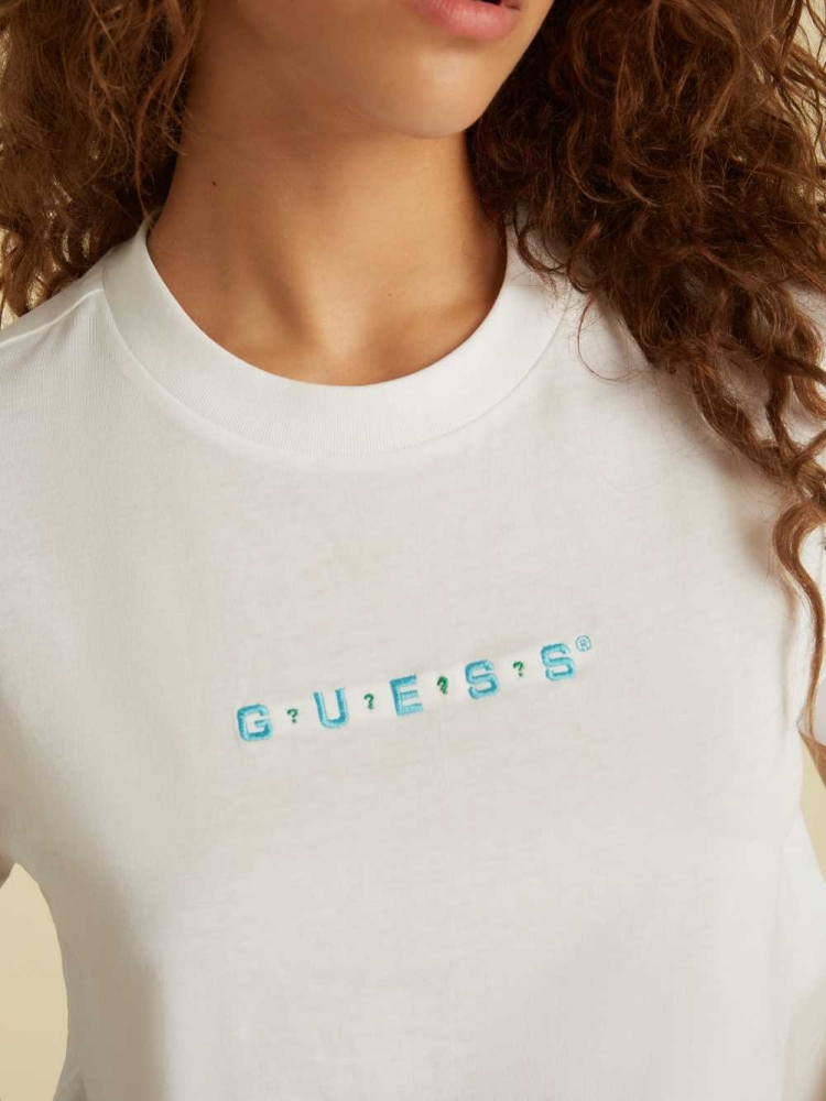 White Women's GUESS Originals Logo Crop T-Shirts | USA57LXNIJ